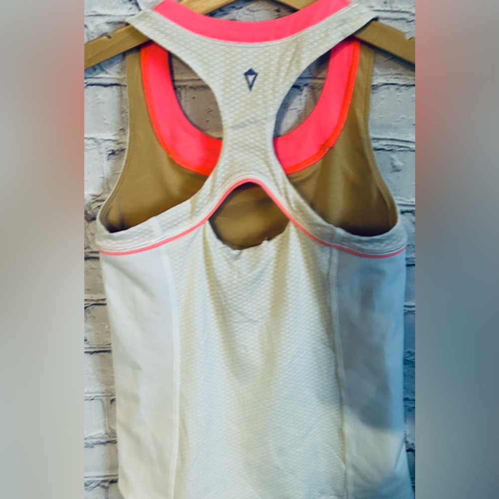 IVIVVA by LULULEMON girls size 8 white / pink lined tank - Picture 1 of 4